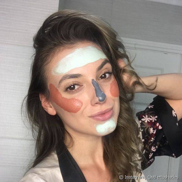 As selfies ajudaram a popularizar a máscara facial, tratamento que se torna cada vez mais prático e acessível (Foto: Instagram @stilettoshades)